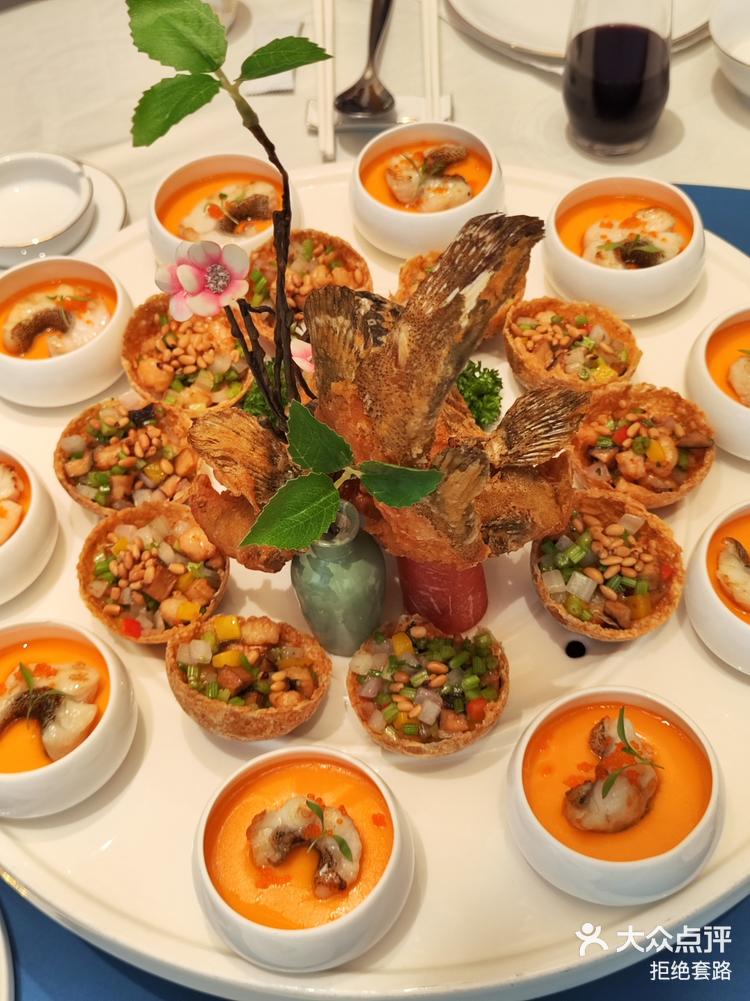 享受品质生活满足口腹之欲就在香港荣记臻品荟