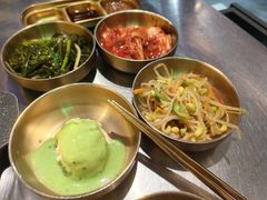 -釜山火炉·海鲜烤肉(紫藤路店)