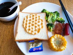 -西安大雁塔科技大学地铁站亚朵酒店