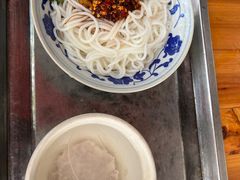 -高师傅特色米粉汤包(建设路店)