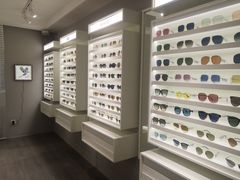 -目艮眼镜SHOWROOM(品牌集合店)
