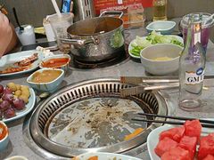 -金滏山烤肉·海鲜·火锅自助餐厅(襄阳万达店)