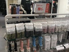 -hotwind热风(世纪东方广场店)