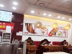 大堂-南城香·饭香串香馄饨香(青年路店)
