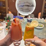 如果是10人来这里可以选择私人定制·晚宴，菜品丰富美味