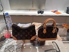-LV路易威登(海信广场店)