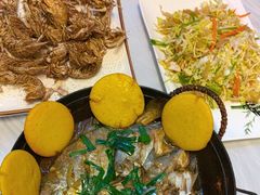 -宾朋海鲜饭庄(兴海路店)