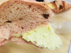 火龙果葡萄软欧包-奈雪的茶(市百一店)