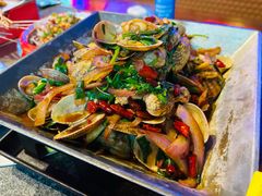 -路边边地标烧烤·川菜·小龙虾·音乐酒馆(良乡长虹店)