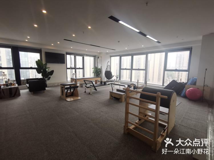 大小胖 普拉提 新牌坊店 大小胖属于重庆私教工作室的老网红了 一 大众点评移动版