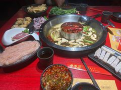 -谭鸭血老火锅(万象九宜城店)