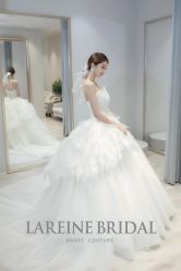 -拉瑞娜LaReine婚纱礼服高级定制