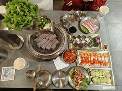 -围炉肉舍丹东海鲜烤肉·烤活鳗(步行街店)