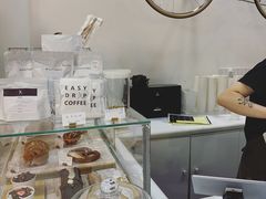 面包甜点陈列柜-常识咖啡common sense(春熙路店)