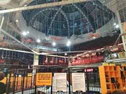 -嗨翻Hi-Fun竞技主题乐园·蹦床团建生日聚会(五棵松华熙店)