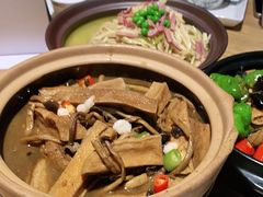-吴越荣记苏州菜·松鼠桂鱼100%活鱼现做(斜塘老街店)