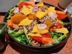 烤南瓜藜麦沙拉-La Terre乐田(万象城店)