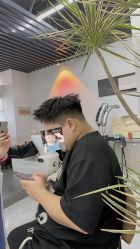 -尤司男士国潮理发馆