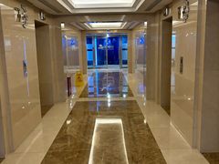 -聚云奢二手奢侈品黄金手表包包回收·中古店(三里屯总店)