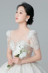 -挪娅婚纱摄影皇家会所