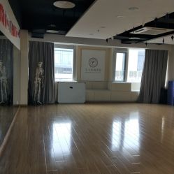 -亚太瑜伽普拉提学院