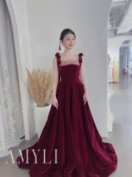 -艾米丽婚纱礼服