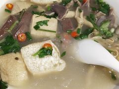鸭血粉丝汤-漫山洋芋(大悦城店)