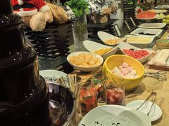 -大中华希尔顿酒店-念自助餐·嗨啤·小龙虾