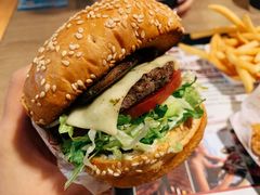 -The Habit Burger Grill 哈比特汉堡(复兴soho店)