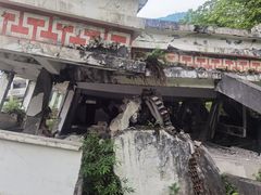 -四川汶川特大地震漩口中学遗址