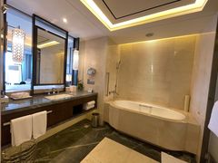 -舟山希尔顿酒店