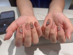 -丽心自助美甲美睫