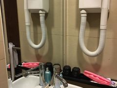 -香港华美达海景酒店