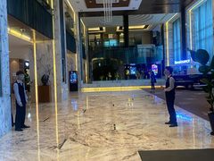 -上海漕河泾万丽酒店
