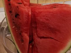 西瓜-百品聚旋转火锅(号外店)