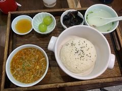 -蟹上黄·蟹黄面·江南糖水(人民广场店)