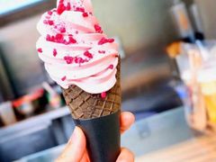 玫瑰脆筒-喜茶(广州北京路惠福东店)