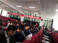 -成都濑川外国语学校