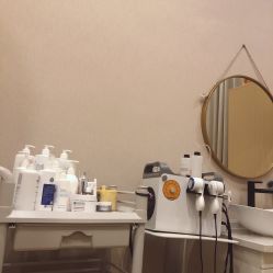 -新蝶变皮肤管理中心