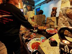 -老牌坊云南鱼豆花火锅(爱建店)