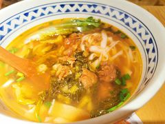 爱吃酸菜牛腩米粉-三两粉(深圳南山桃园店)