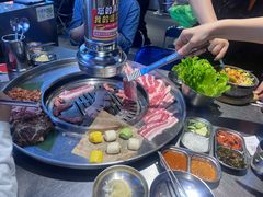-哈哈碳都·牛肋条无限自助烤肉(台江万达店)