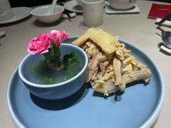 盐焗手撕鸡-尚一汤·粤菜海鲜(环球港店)