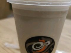 拿铁咖啡-CoCo都可(香梅花园店)