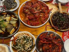 -李双猪·小龙虾·烧烤·羊肉煲(乐山店)