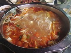 -黄利砖万峰林布依特色酸笋牛肉馆