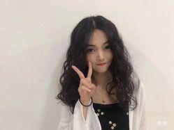 -88潮牌造型烫发·染发