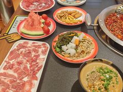 -沸炉重庆老火锅(军事博物馆店)