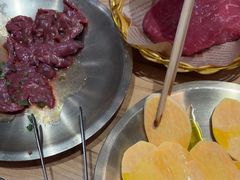 -青瓦餐厅·生鱼片·韩园烤肉(西塔店)