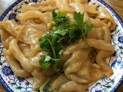 东北拉皮-东兴寒舍老北京炸酱面(三里河路店)